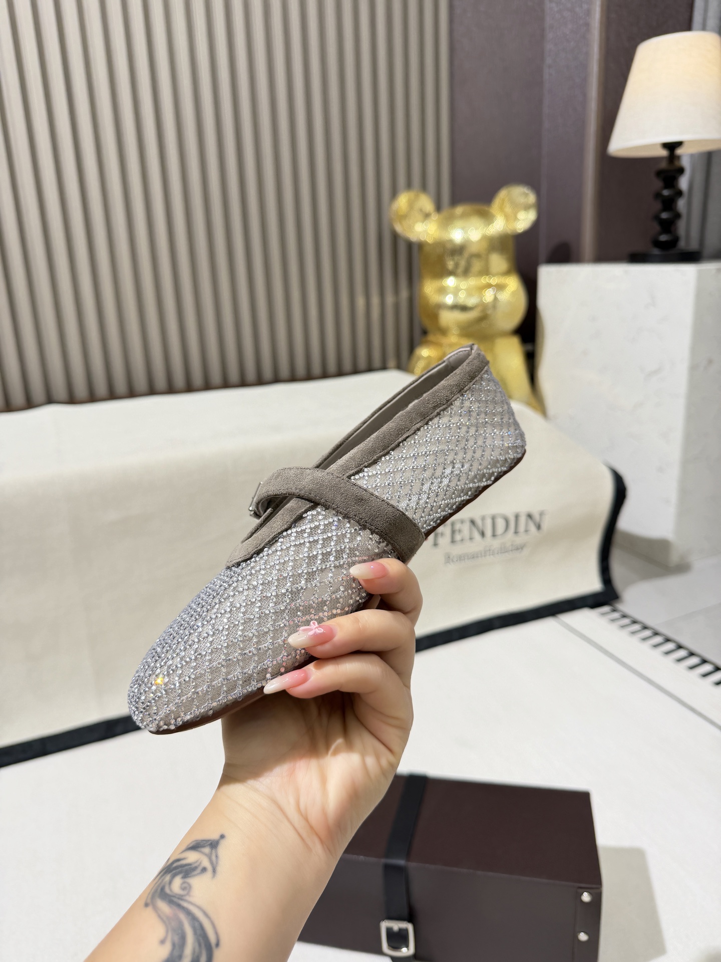 Women's high heels
